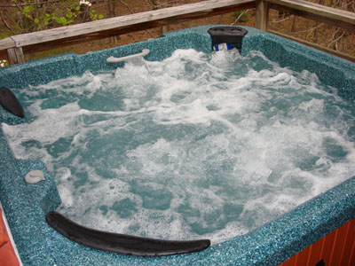 Hot Tub: Berkeley Springs Cabin Rental